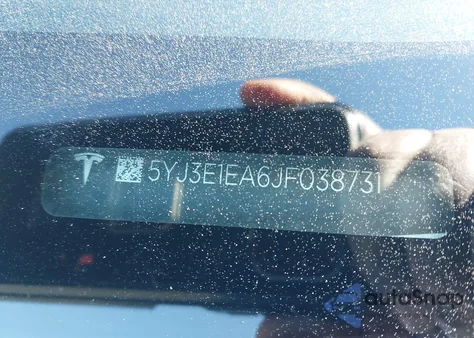 2018 Tesla Model 3 Long Range/Mid Range из США, поврежденный, VIN 5YJ3E1EA6JF038731